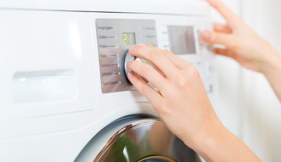 Machine Washing: To Spin or Not to Spin?