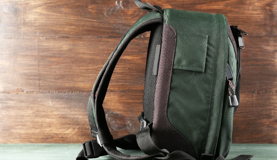 Medium Backpacks (20-29 Liters): Balancing Capacity and Convenience